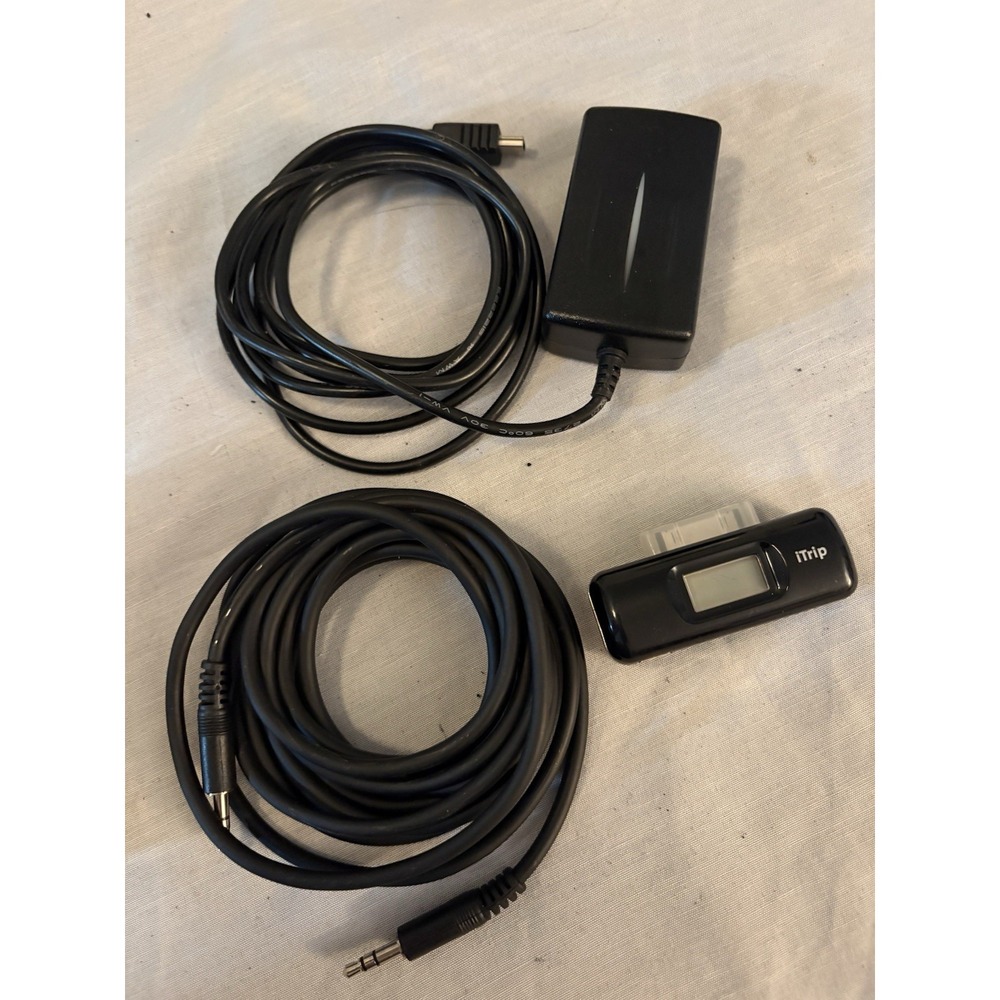 Griffin iTrip FM Transmitter for iPod with Cables & Adapter
